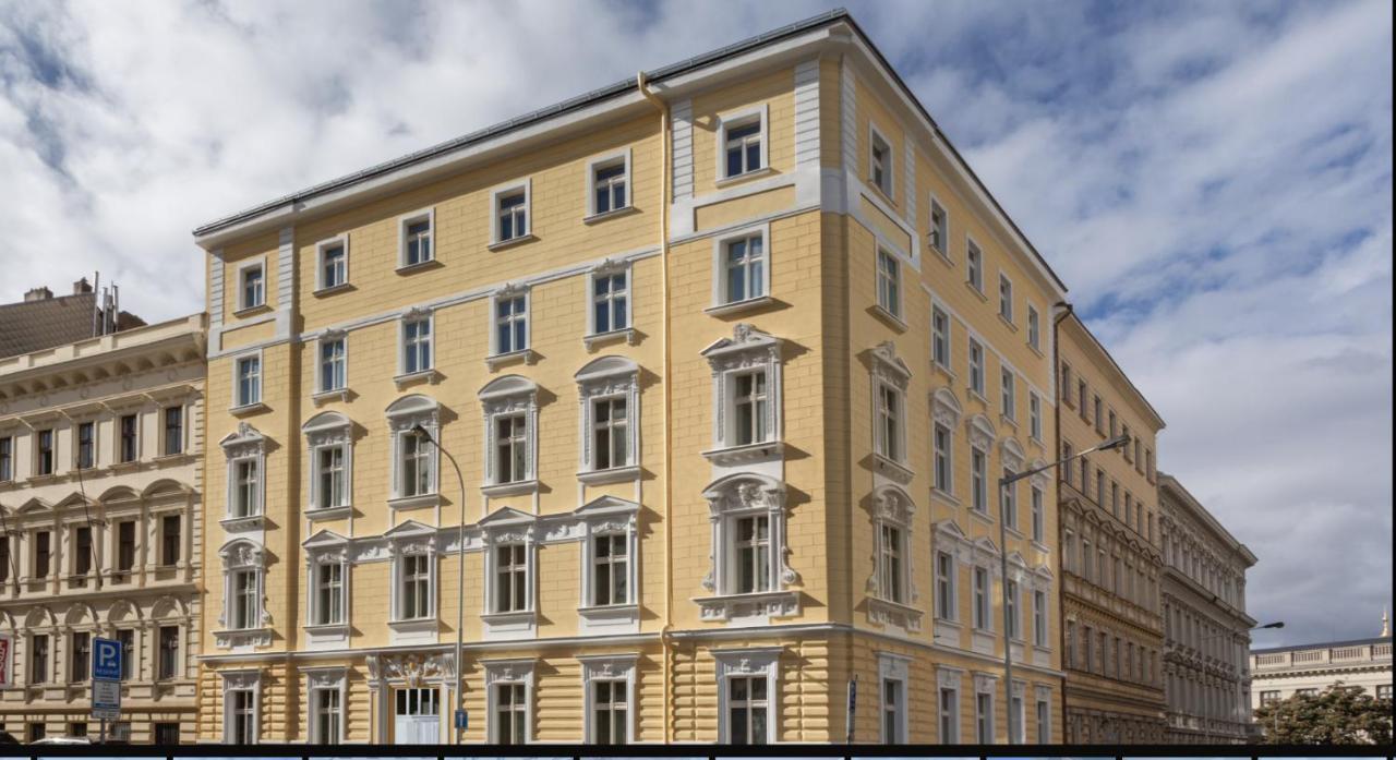 Angelo Roma Apartment Prague Exterior photo